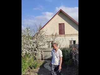 The petals gently caress my face