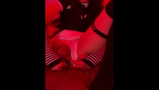 Vampir Femboy Maid stopft Arschloch während weich