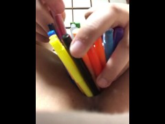 マンコにペン挿入
