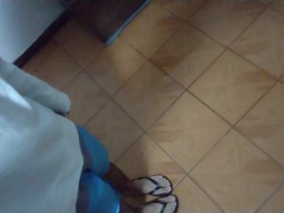 Piss fetish \ Forget to go to my room, so i wet the floor of my living room