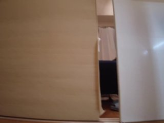 that invites you to play with  ....................