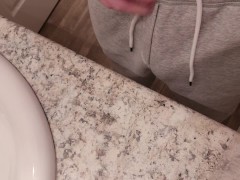 Video I was so horny I came all over my parents bathroom counter at night. Listen to me moan softly!