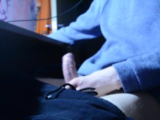 I masturbate dick while the girl is at work