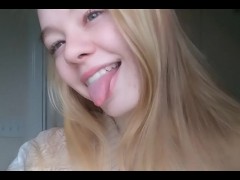 Sativa Skies big sexy lips