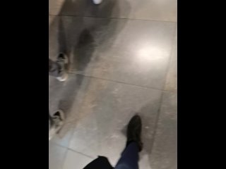 vertical video, public flashing, outside, airport