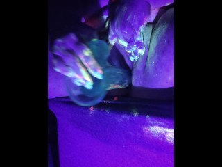 BBW Pussy Squirting under a Black Light