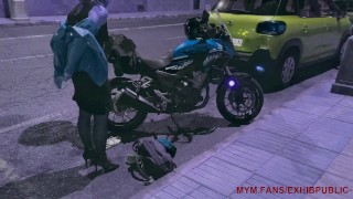 Leaving the nightclub, I change in the street in public to take my motorbike
