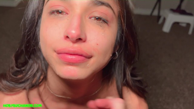 Piękna 19-letnia Latynoska Reina Rae Dostaje Ostro Po Raz Pierwszy W Życiu