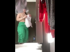 peeping in fitting room - Screenshot 4 of 16 - Peeing