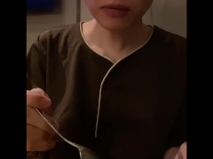 淫乱OLがオナニーした後に激辛カレーを食べる① - Screenshot 3 of 16 - Girl Masturbating