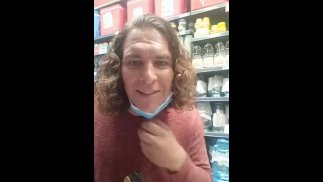 Öffentlicher Crossdressing-Ausflug