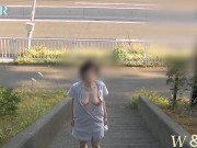 Preview 3 of 【個人撮影】可愛い彼女が海沿いの道路脇でドキドキ見せつけ露出、Masturbation by the road by the sea.