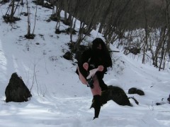I exposed myself outdoors in the northern snowy mountains and I leaked pee
