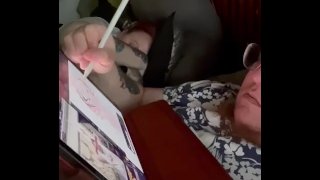 Аспен работает над своим последним анимационным порно, пока Уиллоу отдыхает