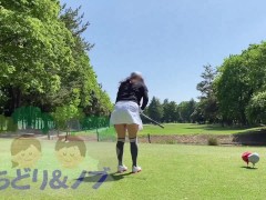 純白パンティが見えてしまう超ミニスカートでゴルフする美人日本人 - Screenshot 11 of 16 - Golf Player