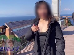 観光地でおっぱいを露出する美人日本人女性 Vol.5 - Screenshot 15 of 16 - Public