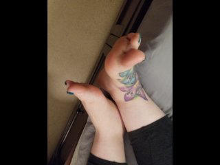 vertical video, amateur, footjob, cum on feet