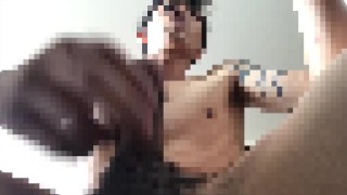 Fotografando a masturbação selfie de um estudante universitário heterossexual diretamente de baixo
