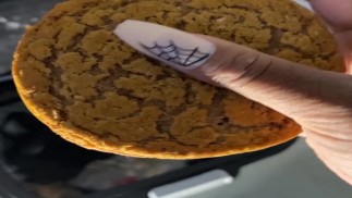 cookie crumbling