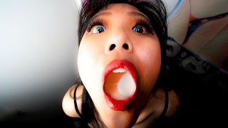 Asiática estrella porno comiendo coño follada y semen facial 4K 60fps
