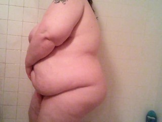 BBW taking a shower. Full video on OnlyFans & Fansly
