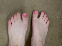 Wiggling my SEXY TOES HOT PINK NAILS