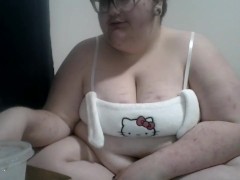 BBW Feedee eats Taco Bell - Screenshot 14 of 16 - Feedee