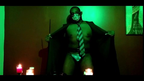 Video de 30min en ONLYFANS @bamaboichris Slytherin Chronicles: Poción de lubricante perfecto