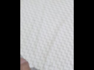 Chico Virgen mostrando su rica polla