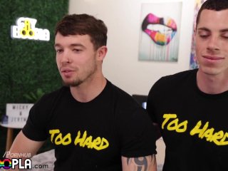 Two Juicy Hunks Collide! Muscle Micky Fucks Juicy Jeremy!