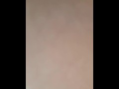 Sa bite rentre si facilement dans mon gros cul et j'en suis complétement folle !