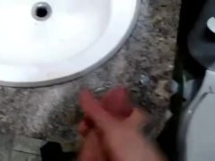 Busting a nut - Screenshot 14 of 16 - Bathroom