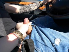 I made Him CUM While He Driving CUMSHOT And Nice Feeling !!