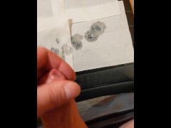 Quick Close-up Cumming and Grunting on Computer Chair (#1)