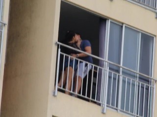 My Neighbor's Bitch is Horny and in Public Light- Porn in Spanish