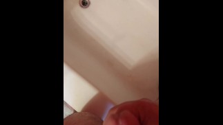 Мастурбацию чуть не поймали