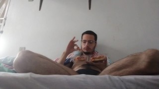 1 man 4 pizzas / gainer fetish