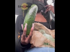 Video (full video!) ebony slut squirting and creaming from fucking cucumbers