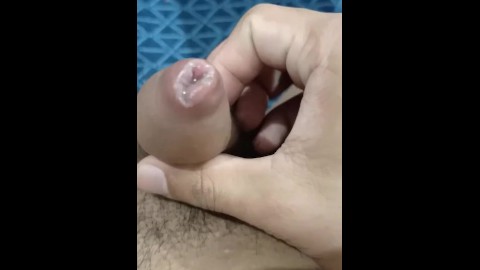 Applyime medicine my syphilis (sexual transmitted disease) penis. Getting more swallon on my dick he