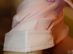 【淫乱!ナースのお仕事3】大量の放尿に彼氏もビックリ👀‼️  そのままオナニーしちゃいました。 - Screenshot 16 of 16 - Pissing