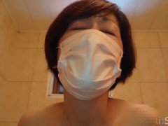 【淫乱!ナースのお仕事3】大量の放尿に彼氏もビックリ👀‼️  そのままオナニーしちゃいました。 - Screenshot 7 of 16 - Urination