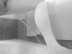 Peeing - Screenshot 10 of 16 - Suburban Taboo