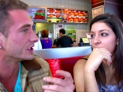 Video Sexy Couples Gets Horny And Fucked After Lunch