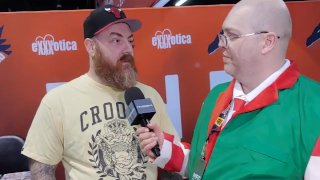 Ricky Greenwood met jiggy Jaguar Exxxotica Expo 2022