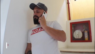 How rich is my best friend's wife- porn in Spanish