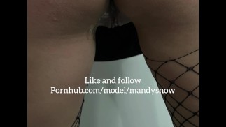Latina jeune femme fessée et frappée dans des mandrins converse - MandySnow trailer clip