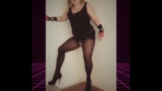 80's Madonna geïnspireerde clip - sexy findom meesteres