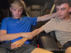 Video Hung Twinks Fuck in front seat of Car at side of the road!