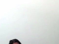 Красивая одетая кошечка мастурбирует, пока не сквиртует - Screenshot 14 of 16 - Cum