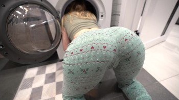 Step Bro Fucked Step Sister while she is inside of Washing Machine - Creampie - Pornhub.com